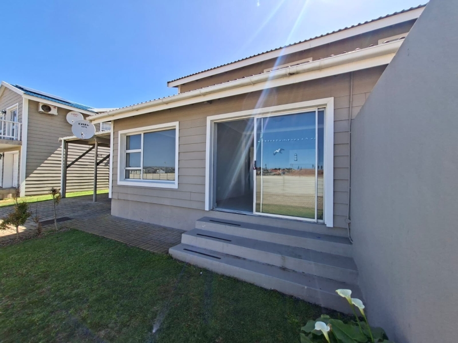 2 Bedroom Property for Sale in Hartenbos Central Western Cape